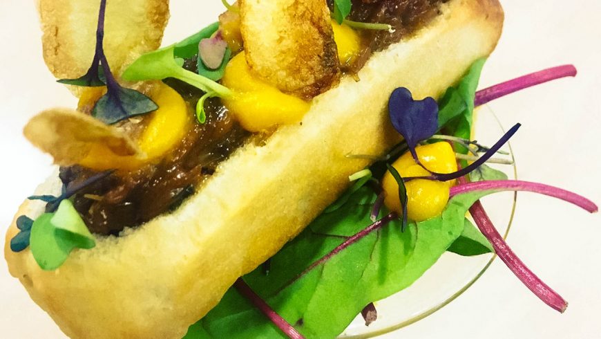 El Hot Dog de Ternasco del Victoria Gastrobar, mejor tapa del Somontano