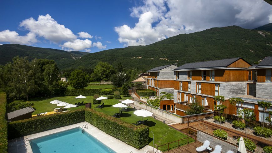 Los hosteleros de la provincia de Huesca prevén un buen verano y que podría ser mejor si se recupera totalmente el desarrollo la actividad